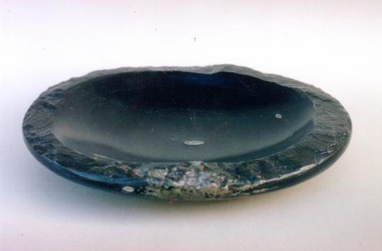 Plate in black Slate